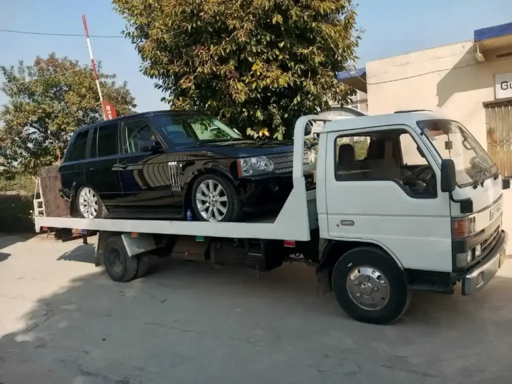 How to Choose the Right Emergency Towing Service Near You