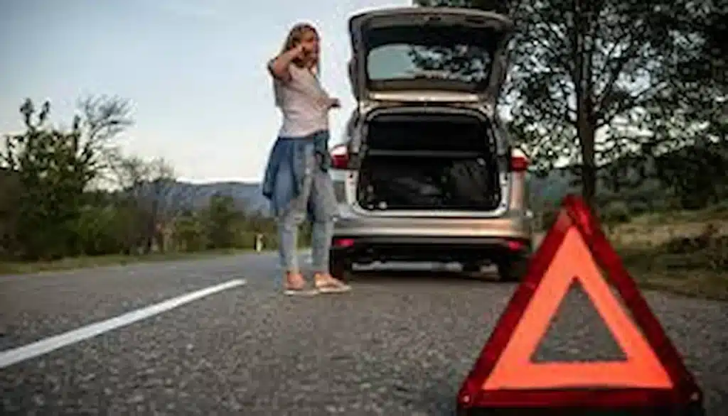 What to Do If Your Car Breaks Down on a Sacramento Highway